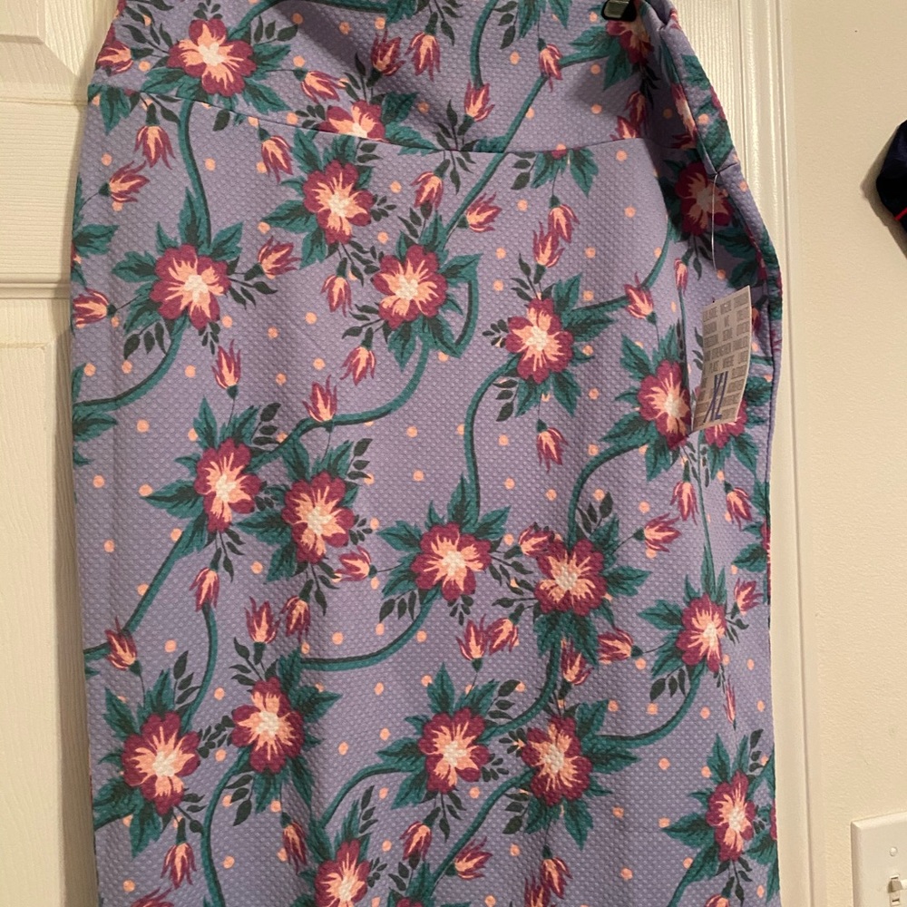 LuLaRoe XL Cassie Skirt